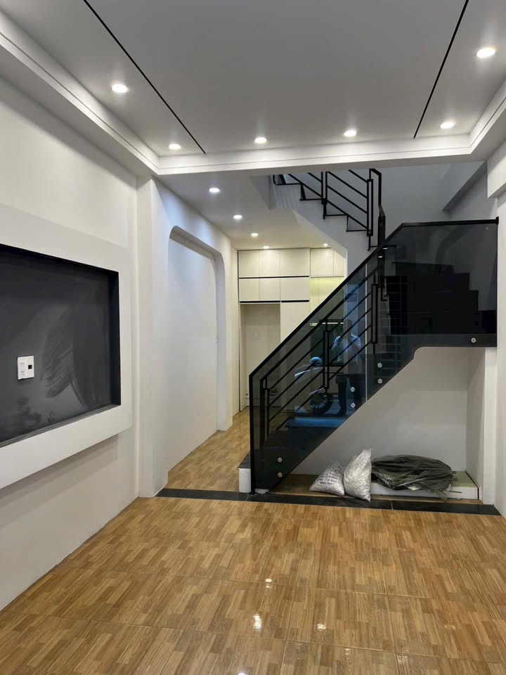 Nhà bán Gò Vấp, Quang Trung 29m² giá 3.9 tỷ - Khu vực an ninh, tiện ích đầy đủ!