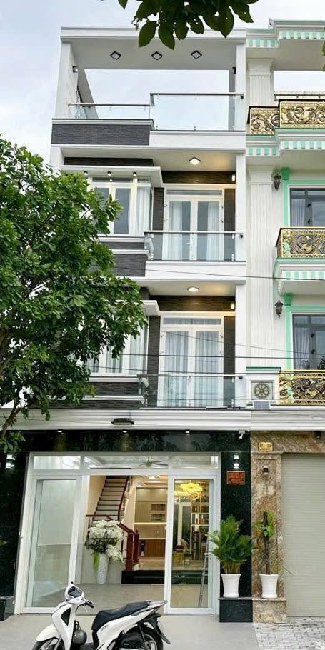 Nhà phố Phú Xuân, Nhà Bè 100m² giá 12.3 tỷ - Nhà mới, dọn vào ở ngay!