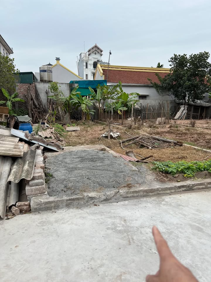 Đất lô góc thôn Áng Phao, xã Dân Hòa 87.8m² giá chỉ 40 triệu - Khu dân cư đông đúc!