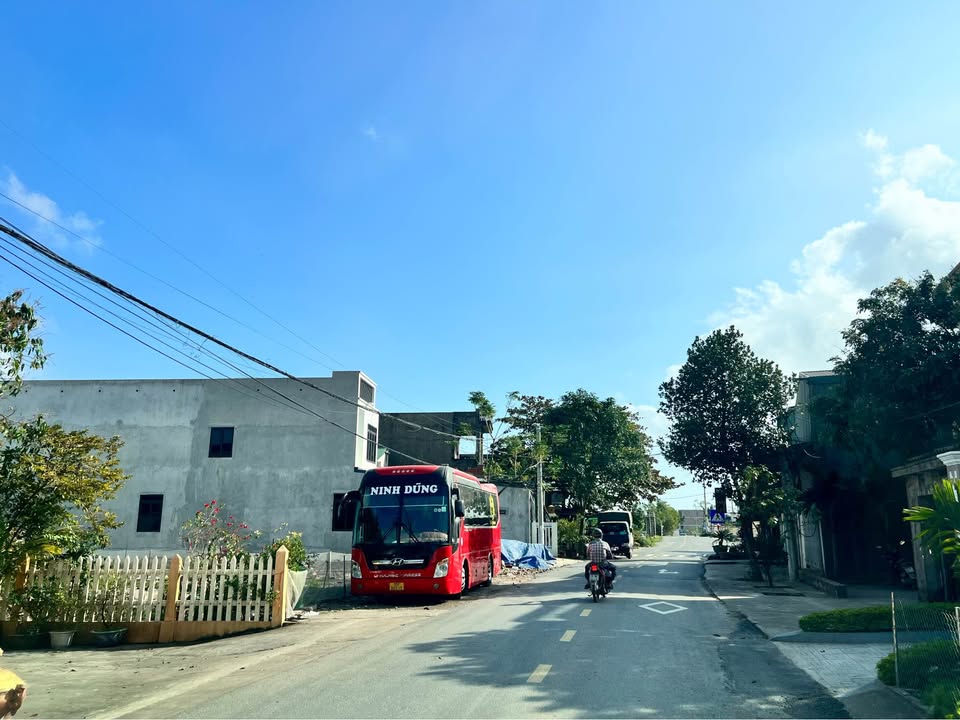 Đất mặt đường QL 21B Yên Mỹ 120m² - Kinh doanh sầm uất!