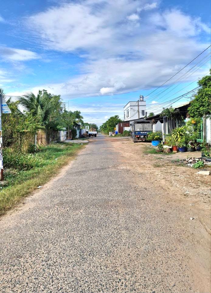 Đất nền khu phố Long Chí, phường Long Thành Trung, 130m² - Giá chỉ 1.3 tỷ!