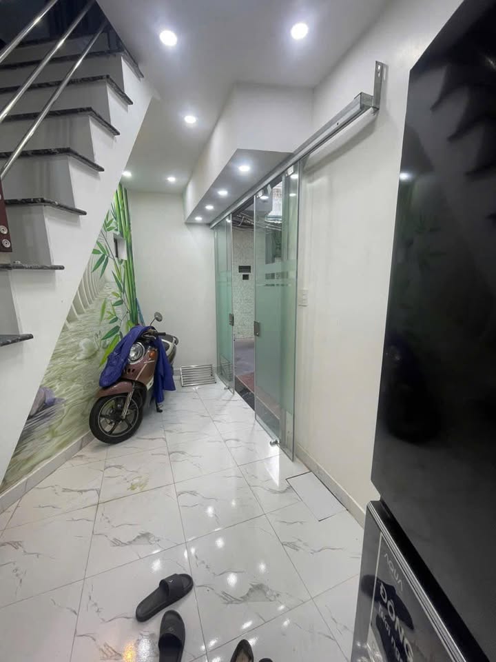 Nhà Hàng Kênh Lê Chân 27.5m² giá 1.768 tỷ - Nhà xinh lô góc 3 mặt thoáng!