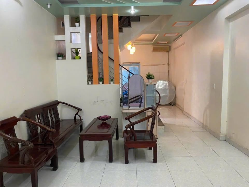 Nhà cho thuê 3 tầng đường Trung Hành, phường Đằng Lâm, quận Hải An - Thỏa thuận giá