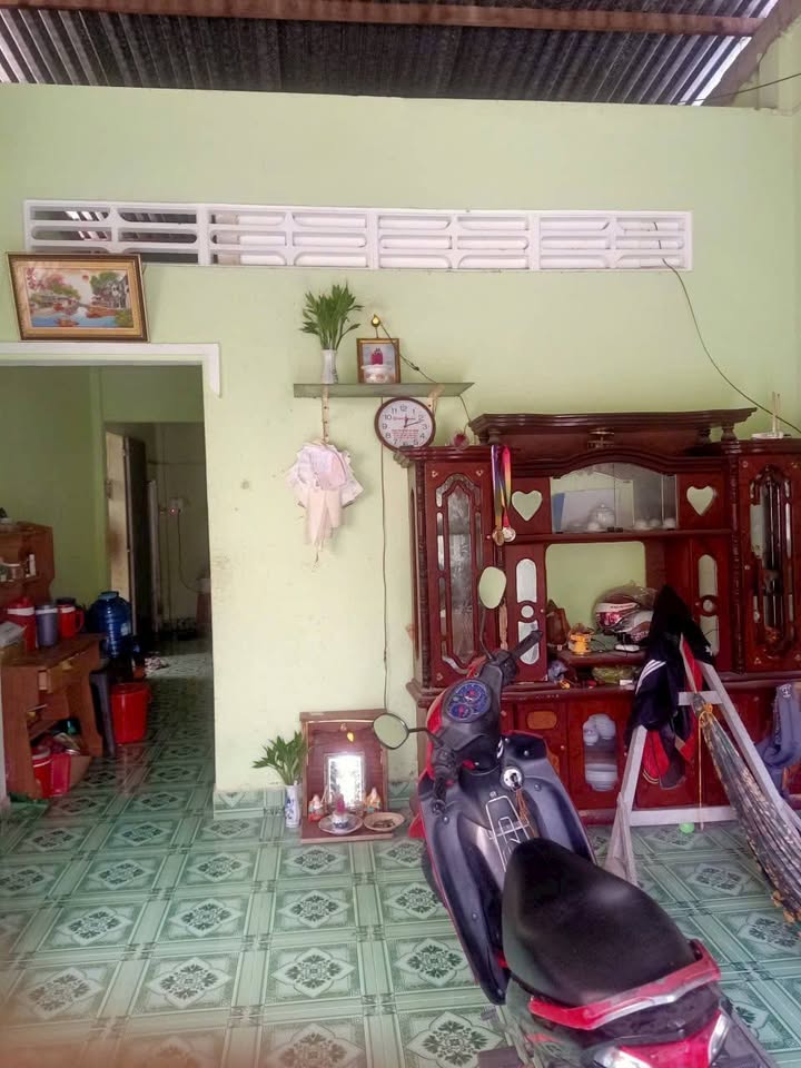 Nhà bán tại Châu Thành Bến Tre 107m² giá 550 triệu - Gần trường cấp 3 Trần Văn ơn!
