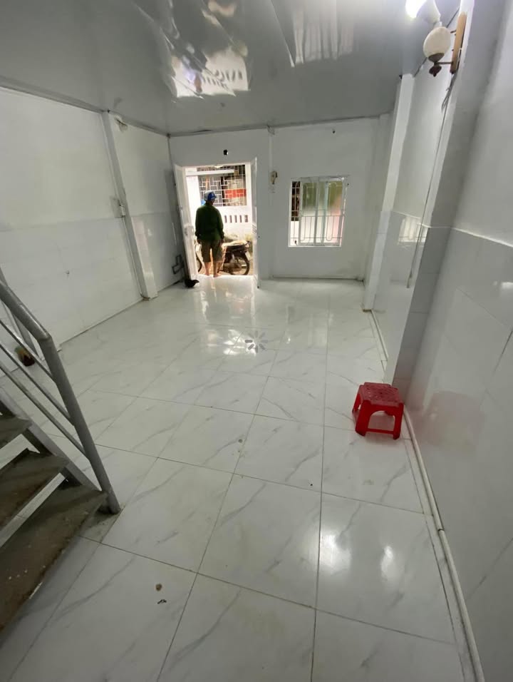 Nhà mặt chợ Quỳnh Đô 35m² giá 4 tỷ - Đầu tư sinh lời tốt!