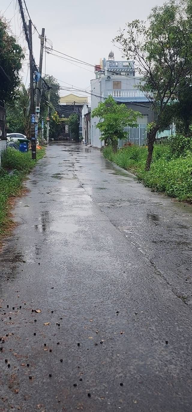 Nhà gác lửng 44m² xã Đông Thạnh giá 1.55 tỷ - Lợi thế vị trí và tiện ích vượt trội!