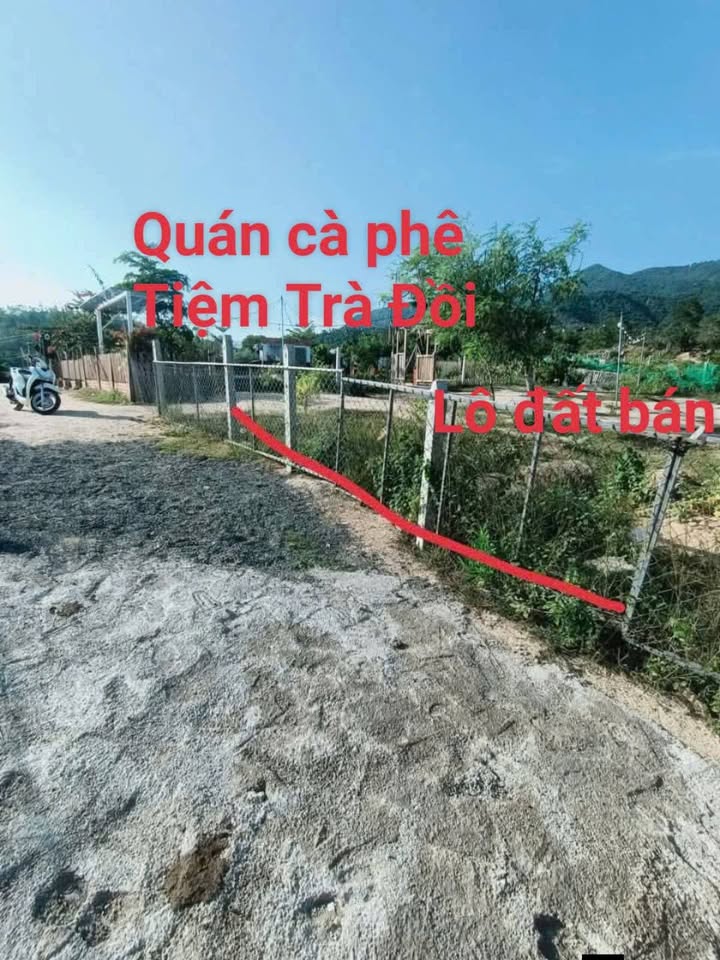 Đất nền Cam Lộc Cam Ranh 210m² giá 1.3 tỷ - View đẹp toàn thành phố!