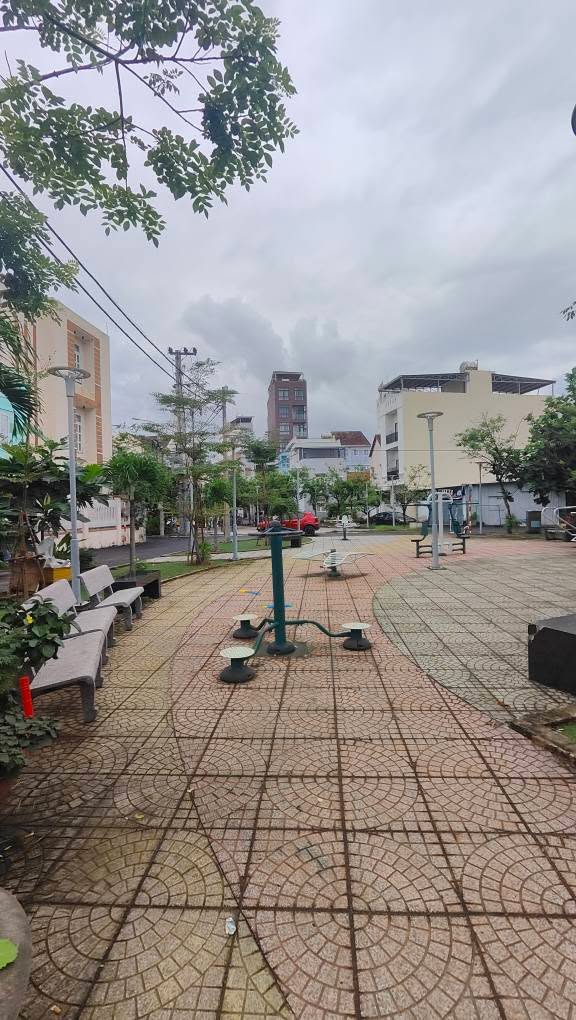 Nhà 3 tầng tại Hồ Xuân Hương, Đà Nẵng 100,8m² giá 12 tỷ - Đầu tư sinh lời ngay!