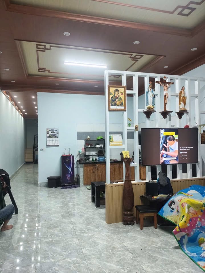 Nhà phố Đà Lạt 120m² giá 1.75 tỷ - Gần trường tiểu học Phước Thành!