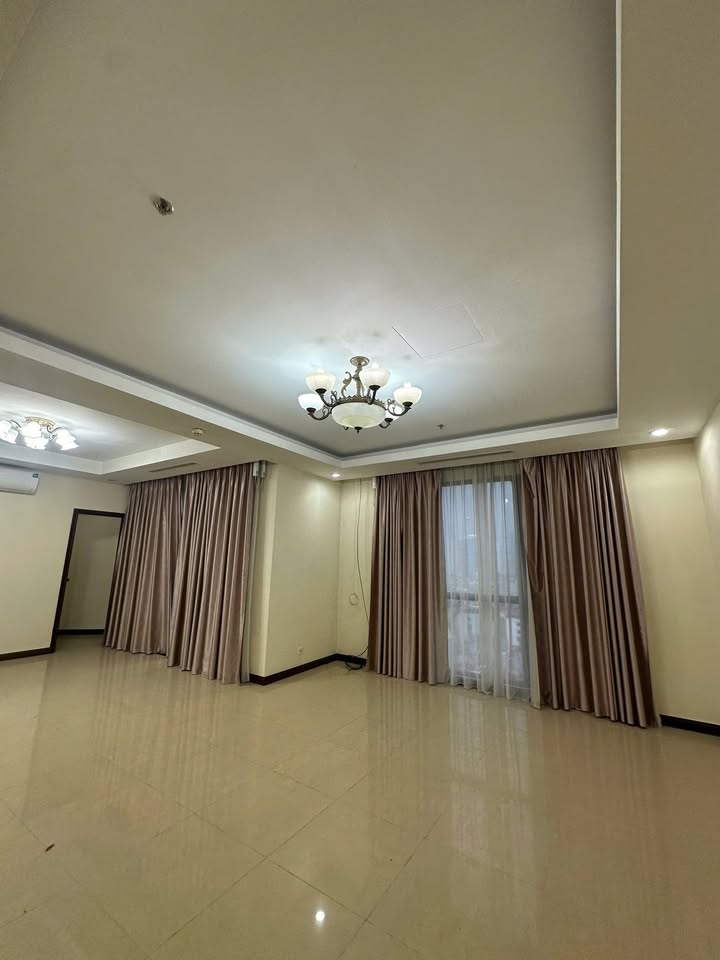 Căn hộ Royal City Thanh Xuân 152m² - Cho thuê làm văn phòng
