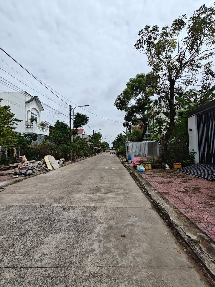 Nhà 1 trệt 1 lầu phường 1, Cà Mau 82m² giá 2.35 tỷ - Nhà mới ăn Tết ngay!