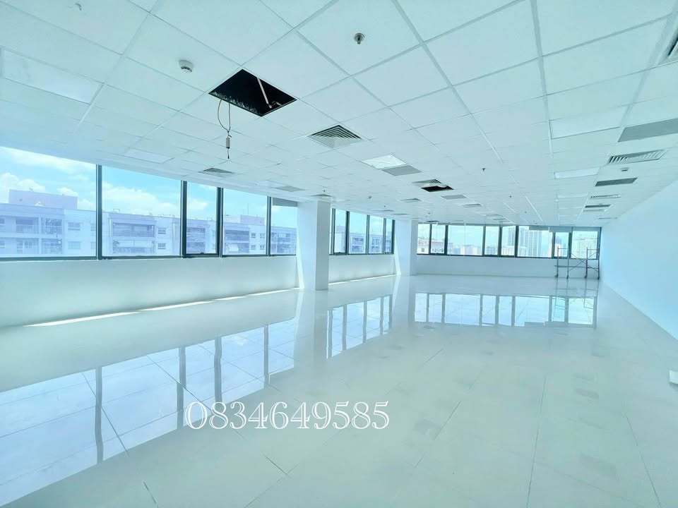 Văn phòng cho thuê Nam Từ Liêm 170m² giá 40 triệu - Setup sẵn nội thất!