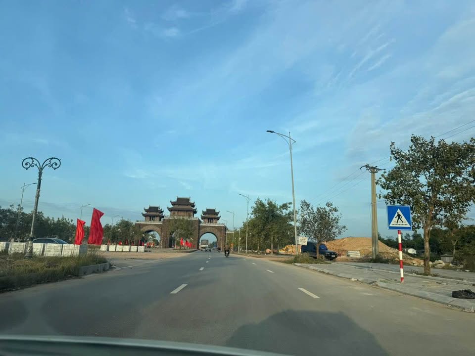 Đất nền Bắc Sơn 180m² giá 6.66 tỷ - Đầu tư sinh lời chắc chắn!