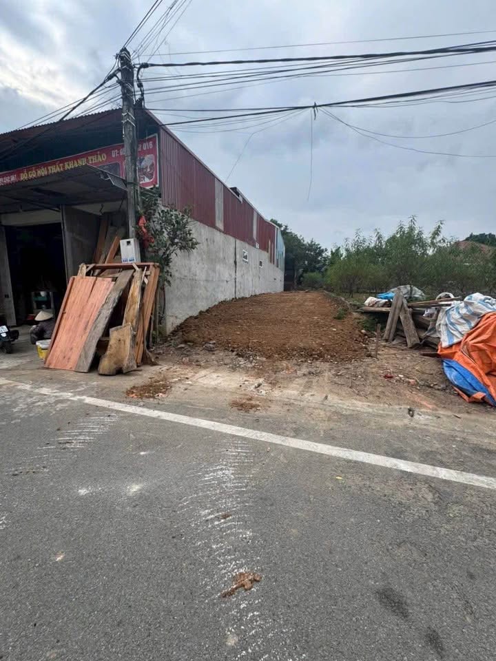 Đất nền Hồ Sơn, Tam Đảo 102.3m² giá 1.3 tỷ - Kinh doanh tốt, dân cư đông đúc!