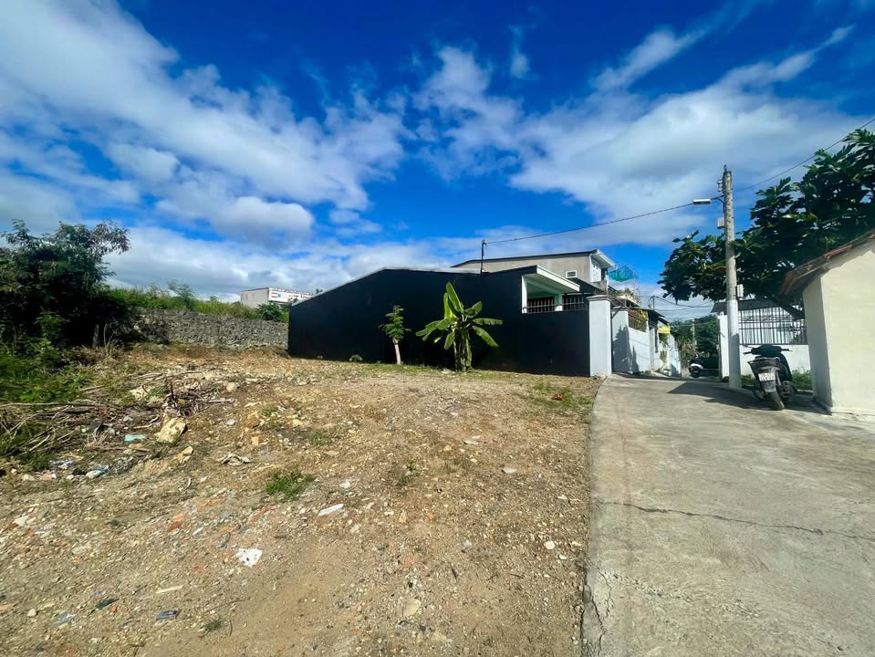 Đất nền Vĩnh Hòa Nha Trang 100m² giá 2.8 tỷ - Đường ô tô vào tận nơi!