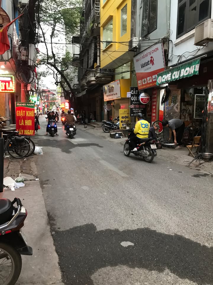 Nhà 8 tầng đường Quan Nhân, phường Nhân Chính, quận Thanh Xuân, diện tích 53m² - Giá thỏa thuận, sổ đỏ chính chủ!