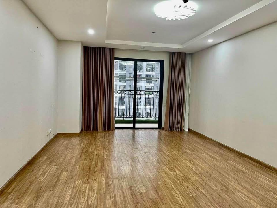 Căn hộ Times City 81,5m² giá 13,5 triệu - Không đồ, thuận tiện cho thuê!