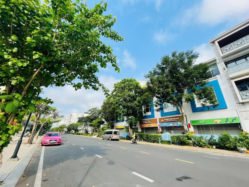 Nhà mặt tiền 212 Lý Long Tường, Quận 7, 92m² - Giá thuê 17 triệu/tháng