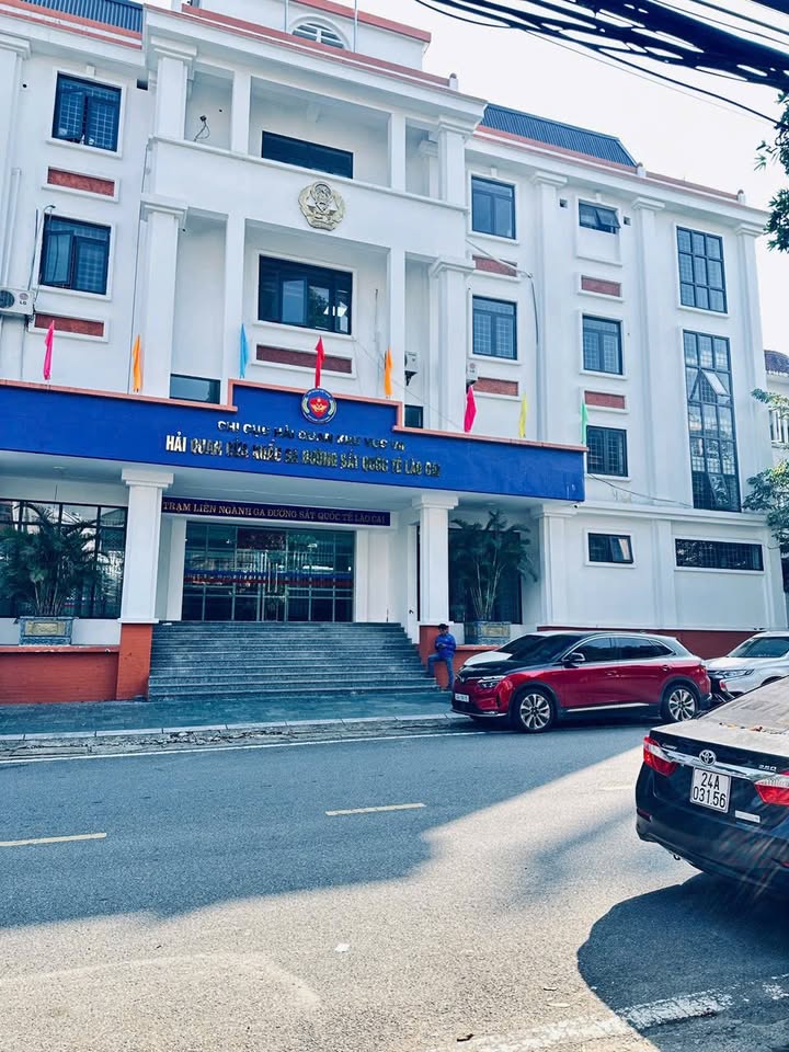 Đất nền Lào Cai 100m² giá 3 tỷ - Kinh doanh đắc địa ngay cửa ga quốc tế!