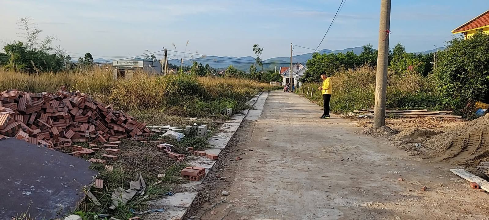 Đất thổ cư Tân Tiến, Hoành Bồ 100m² - Giá chỉ 1 tỷ, ô tô vào tận nơi!