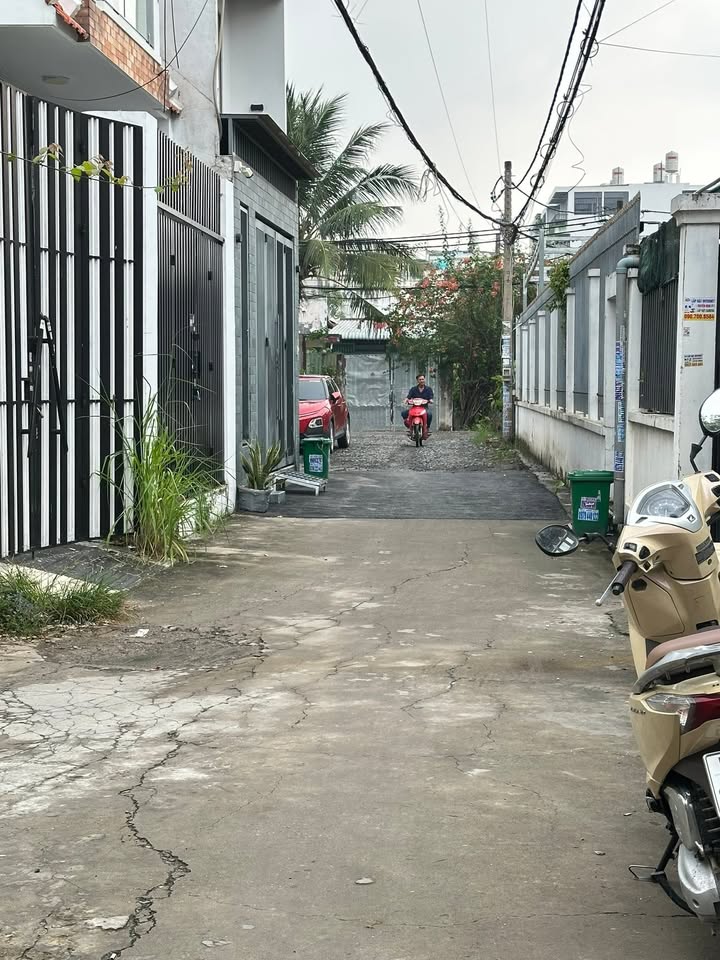 Đất thổ cư đường Thạnh Xuân 33, quận 12, diện tích 68m² - Sổ hồng riêng, giá chỉ 3.x tỷ!