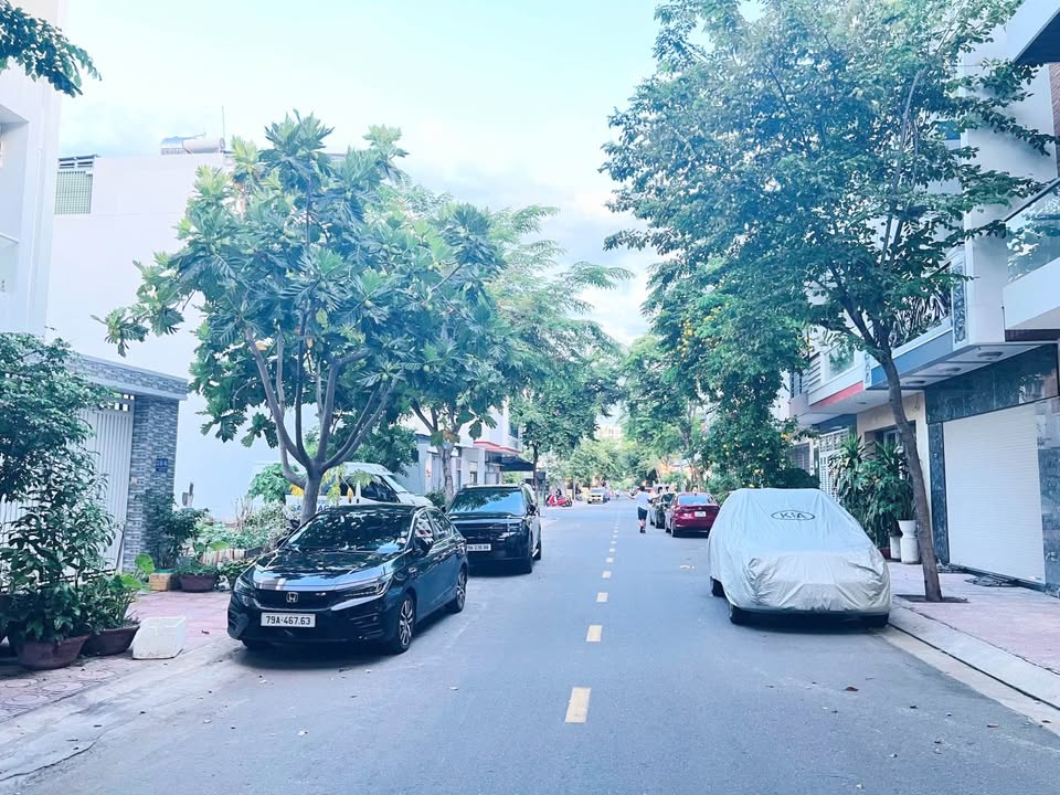 Đất nền KĐT Hà Quang 2 Nha Trang 110m² giá 8 tỷ - Lô 2 mặt tiền đẹp