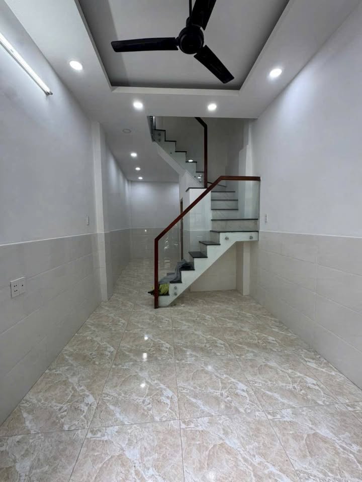 Nhà phố đường Chánh Hưng, quận 8, diện tích 25m² giá 4.186 tỷ - Nhà mới ở liền, sổ hồng chính chủ!