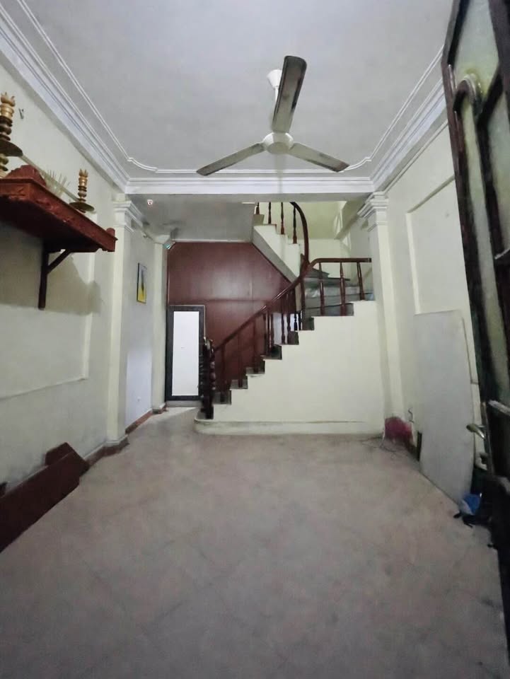 Nhà phố Trần Bình 36m² giá 7.35 tỷ - Đầy đủ nội thất chỉ cần vào ở!