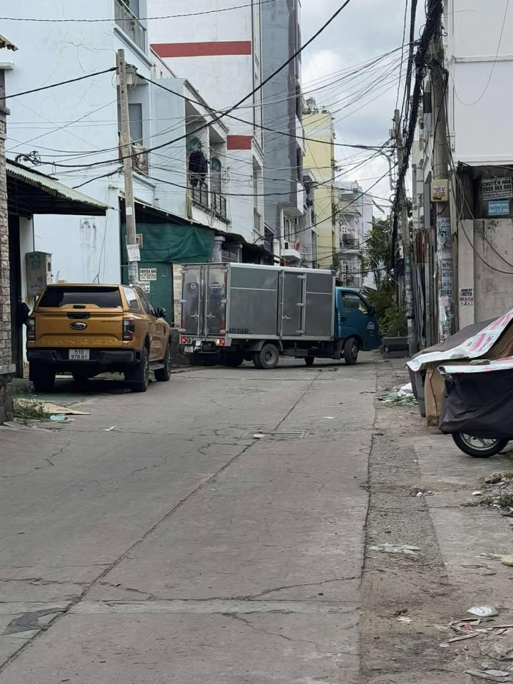 Nhà 3 tầng tại Mã Lò, Bình Tân, 20m² giá 2.35 tỷ - Pháp lý rõ ràng!