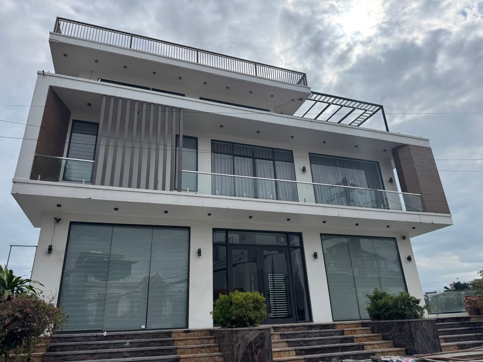 Biệt thự sân vườn Hạ Long 787m² giá 20 tỷ - Vị trí đắc địa gần Metro