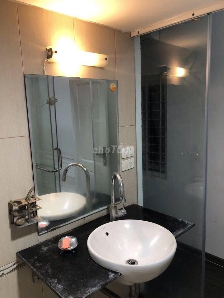 Nhà cho thuê tại Ngõ 158 Trương Định, Quận Hai Bà Trưng 30m² giá 8 triệu - Không gian sống thoải mái!