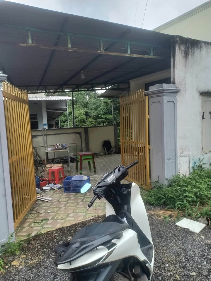 Bán nhà Đồng Xoài 157m² giá 1.1 tỷ - Gần trường, chợ, tiện ích đầy đủ!