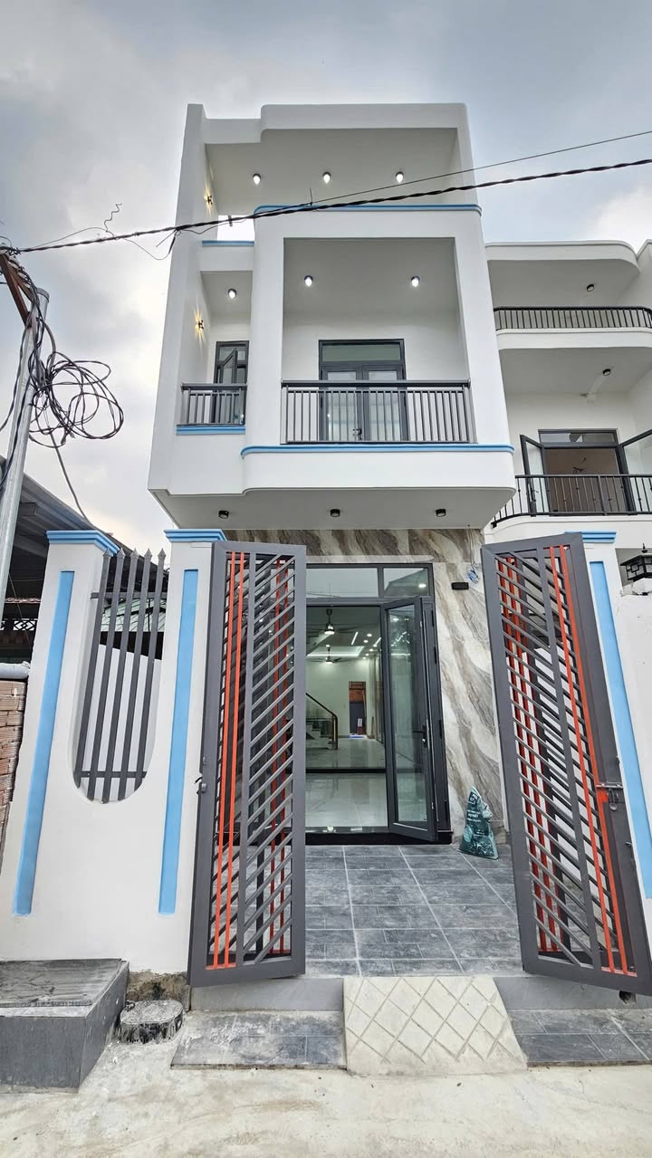 Nhà 1 Trệt 1 Lầu Bình Chuẩn 98.5m² giá 3.2 tỷ - Sổ hồng riêng, hỗ trợ vay ngân hàng!