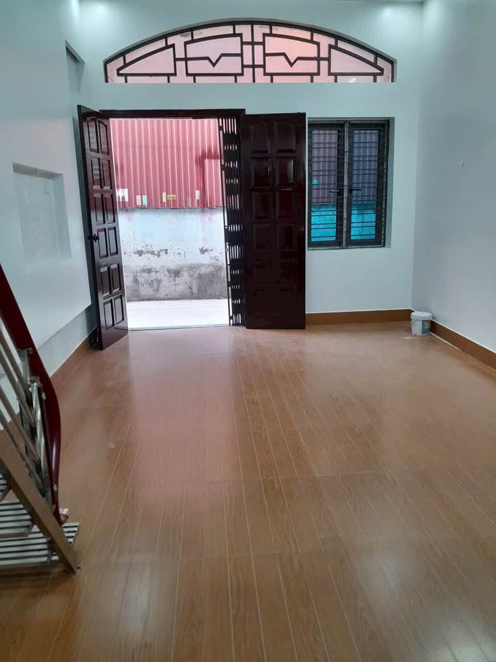 Nhà 1,5 tầng Hoàng Công Khanh, Lãm Hà, Kiến An 32m² giá 800 triệu - Sổ hồng chính chủ, ô tô đỗ cửa!