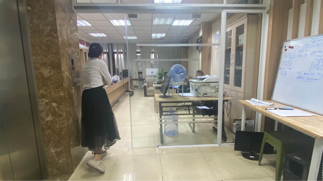 Văn phòng cho thuê tại Trung Kính, Cầu Giấy 100m² chỉ 13 triệu - Cơ hội không thể bỏ lỡ!