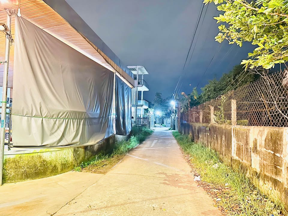 Đất nền Huế 99m² giá 1,9 tỷ - Sổ hồng chính chủ, vị trí đắc địa!