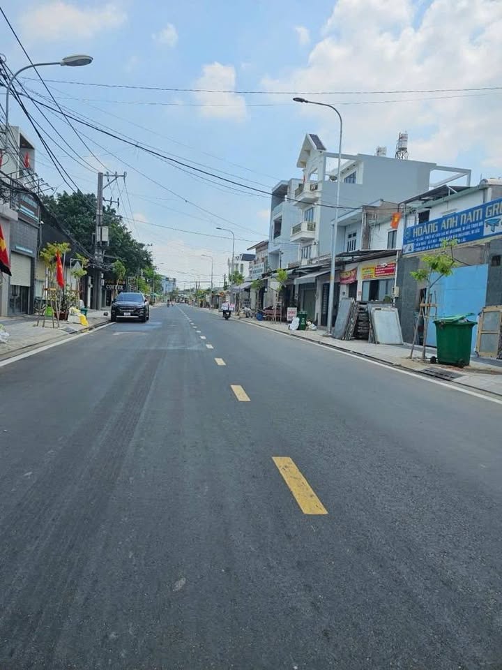 Mặt tiền kinh doanh Phạm Thị Giây, Hóc Môn 120m² giá 9 tỷ - Sổ hồng riêng, pháp lý minh bạch!