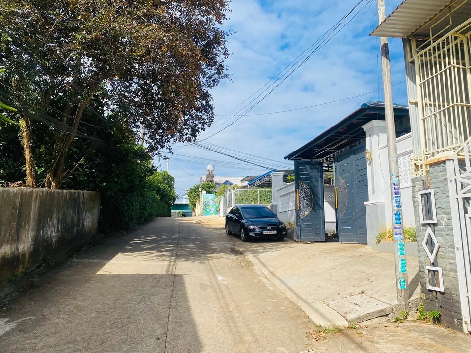 Nhà hẻm Phù Đổng, Pleiku 125m² giá 1.88 tỷ - Thiết kế hiện đại và tiện nghi!