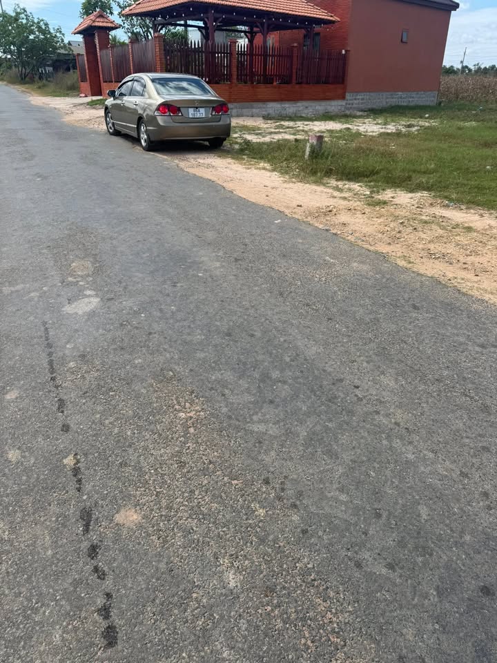 Đất nền mặt tiền đường nhựa Hàm Liêm, 151m² giá 639 triệu - Sẵn sàng xây dựng ngay!