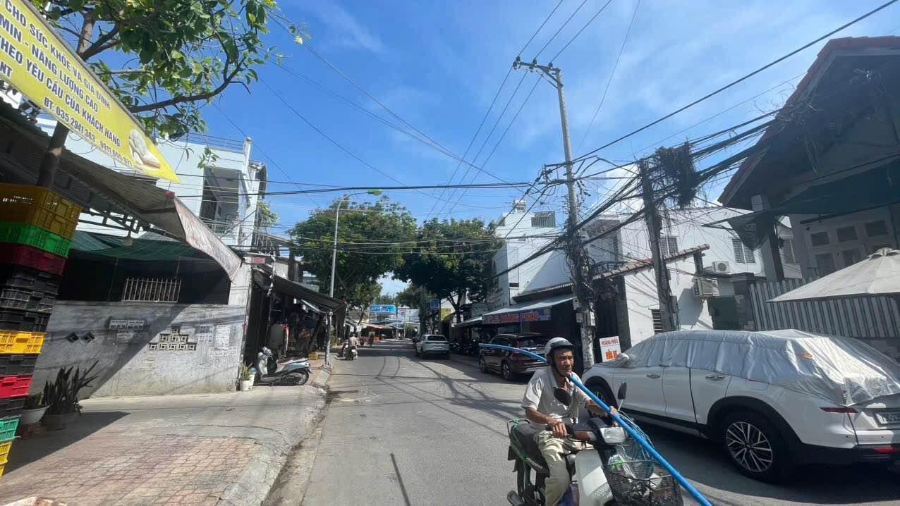 Bán nhà mặt tiền Ngọc Hiệp 160,2m² giá 12,5 tỷ - Hướng Đông Bắc, đầy đủ tiện ích!