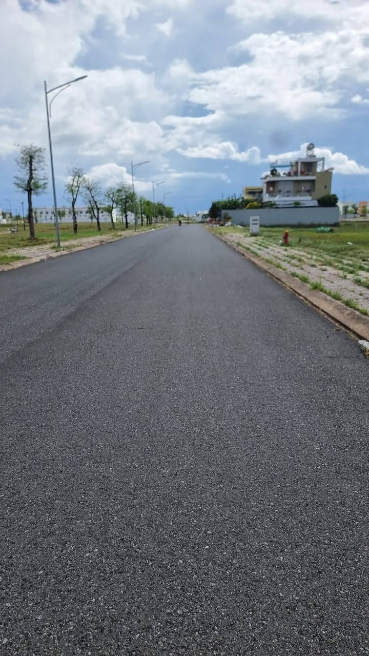 Đất nền biệt thự view hồ khu đô thị Happyhome Cà Mau 240m² giá 4.5 tỷ - Cơ hội đầu tư không thể bỏ lỡ!