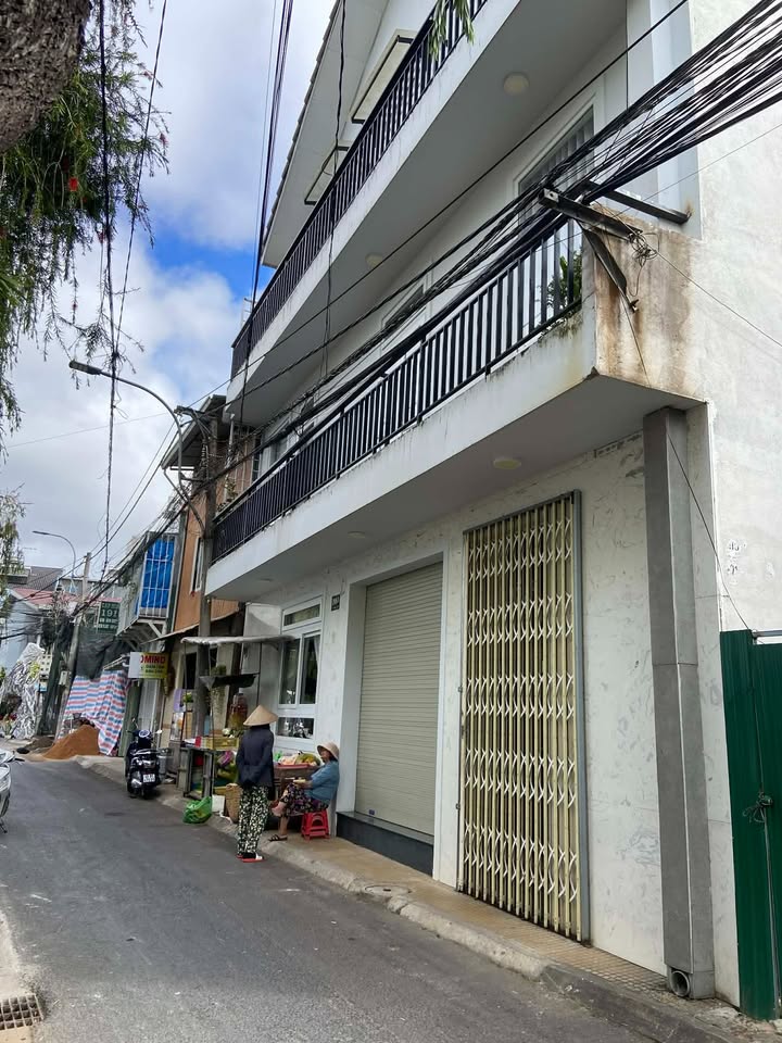 Nhà mặt tiền Phan Đình Phùng Đà Lạt 550m² giá 6.2 tỷ - Cơ hội vàng cho chủ đầu tư!