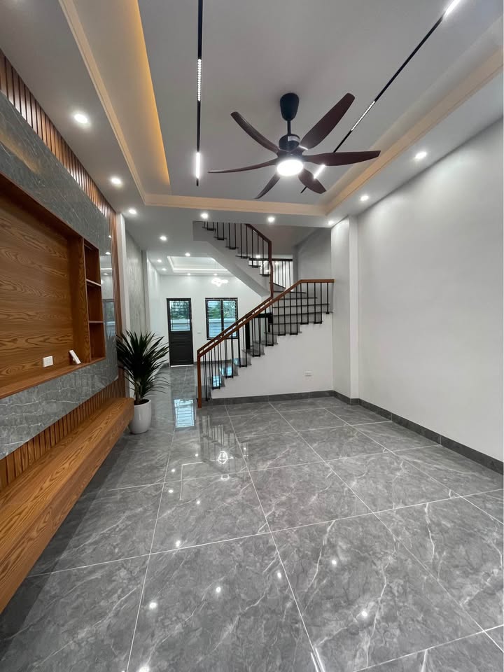 Nhà phố Nguyễn Khuyến, Nam Định 60m² giá 2.4 tỷ - Chính chủ, thương lượng ngay!