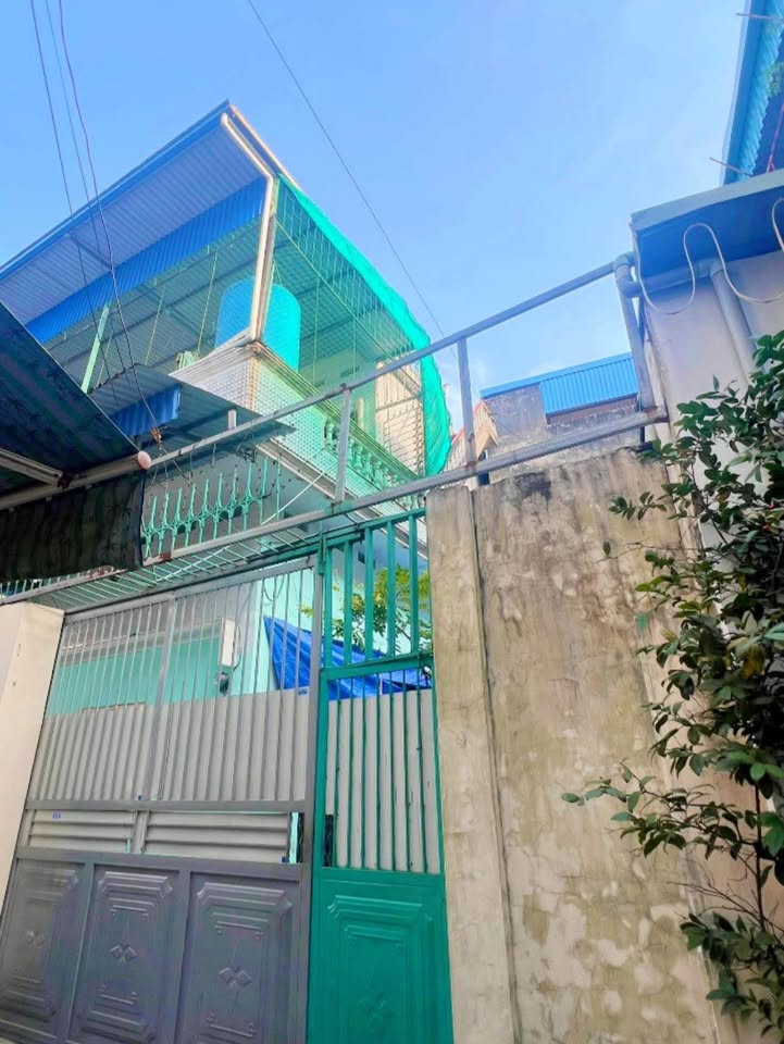 Nhà 2 tầng đường Đoàn Trần Nghiệp 105m² giá 2.43 tỷ - Bán nhanh, chính chủ!