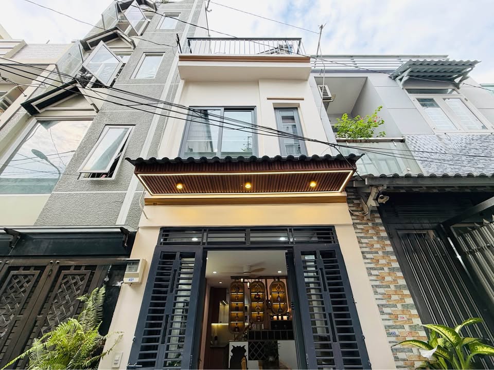 Nhà phố Gò Vấp 24m² giá 4.15 tỷ - Nội thất đầy đủ, xe hơi đậu cửa!