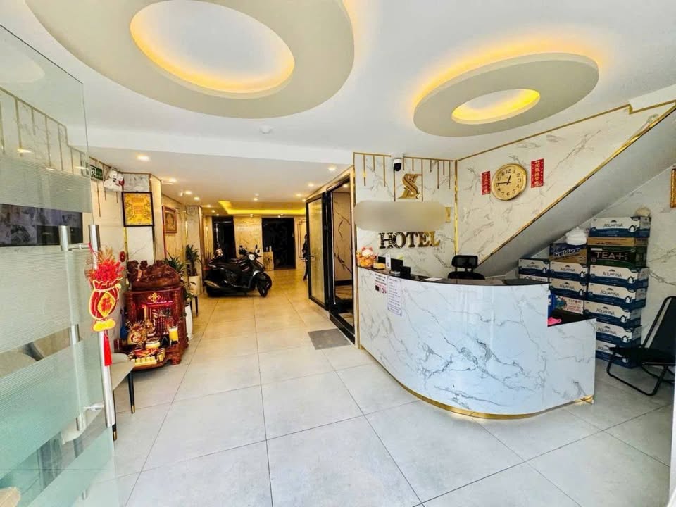 Khách sạn mặt tiền 2 mặt đường Mai Xuân Thưởng, Quận 6, 120m² - Dòng tiền ổn định!