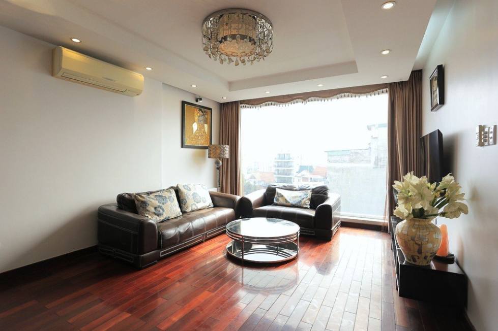 Căn hộ 2 phòng ngủ tại Tô Ngọc Vân, Tây Hồ 90m² giá 16.5 triệu - Đầy đủ tiện nghi!