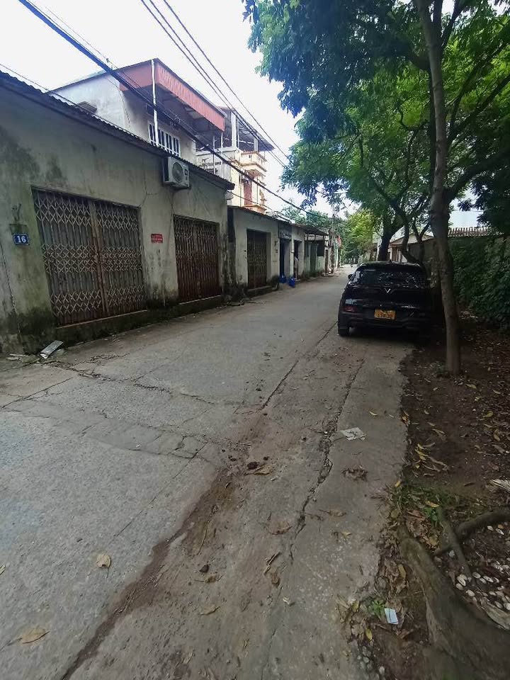 Nhà phố Đông Ngạc, Bắc Từ Liêm 102m² giá 8 tỷ - Hiếm có, ô tô vào tận nhà!