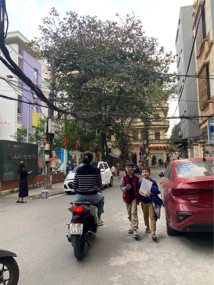 Căn hộ Hoàng Đạo Thành 120m² giá 4 tỷ - Sổ đỏ chính chủ, giao dịch ngay!