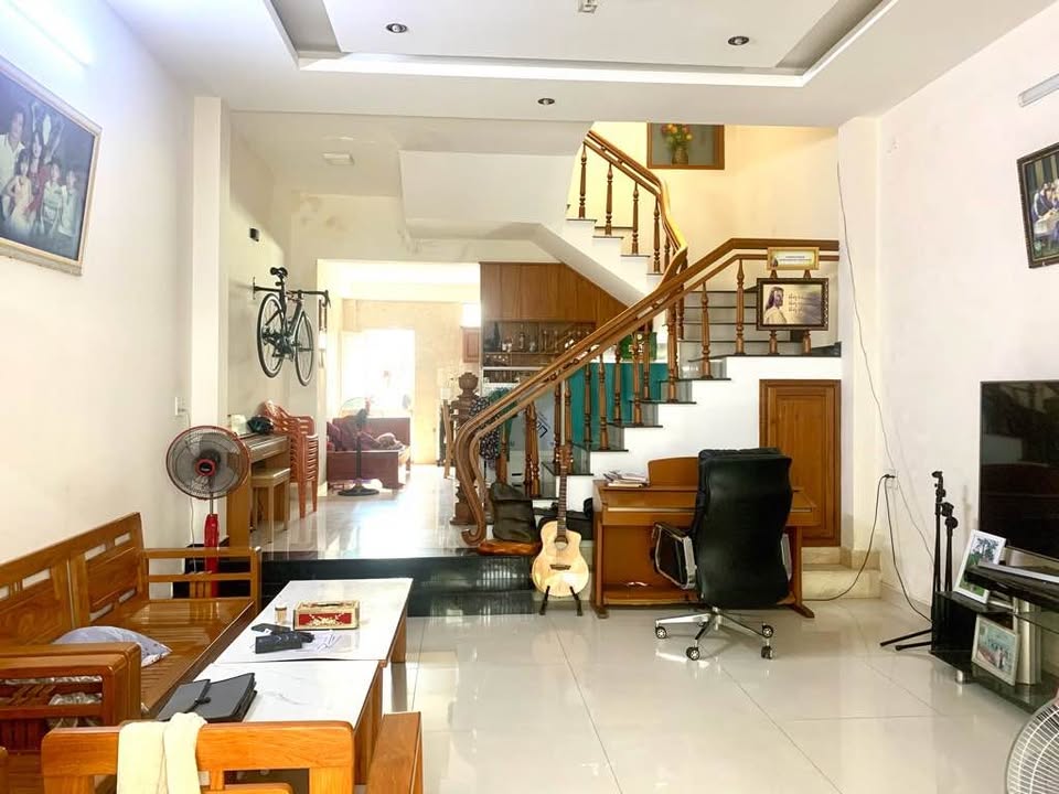 Nhà 3 tầng tại Mỹ An Đà Nẵng 68m² giá 7 tỷ - Gần biển Mỹ Khê!
